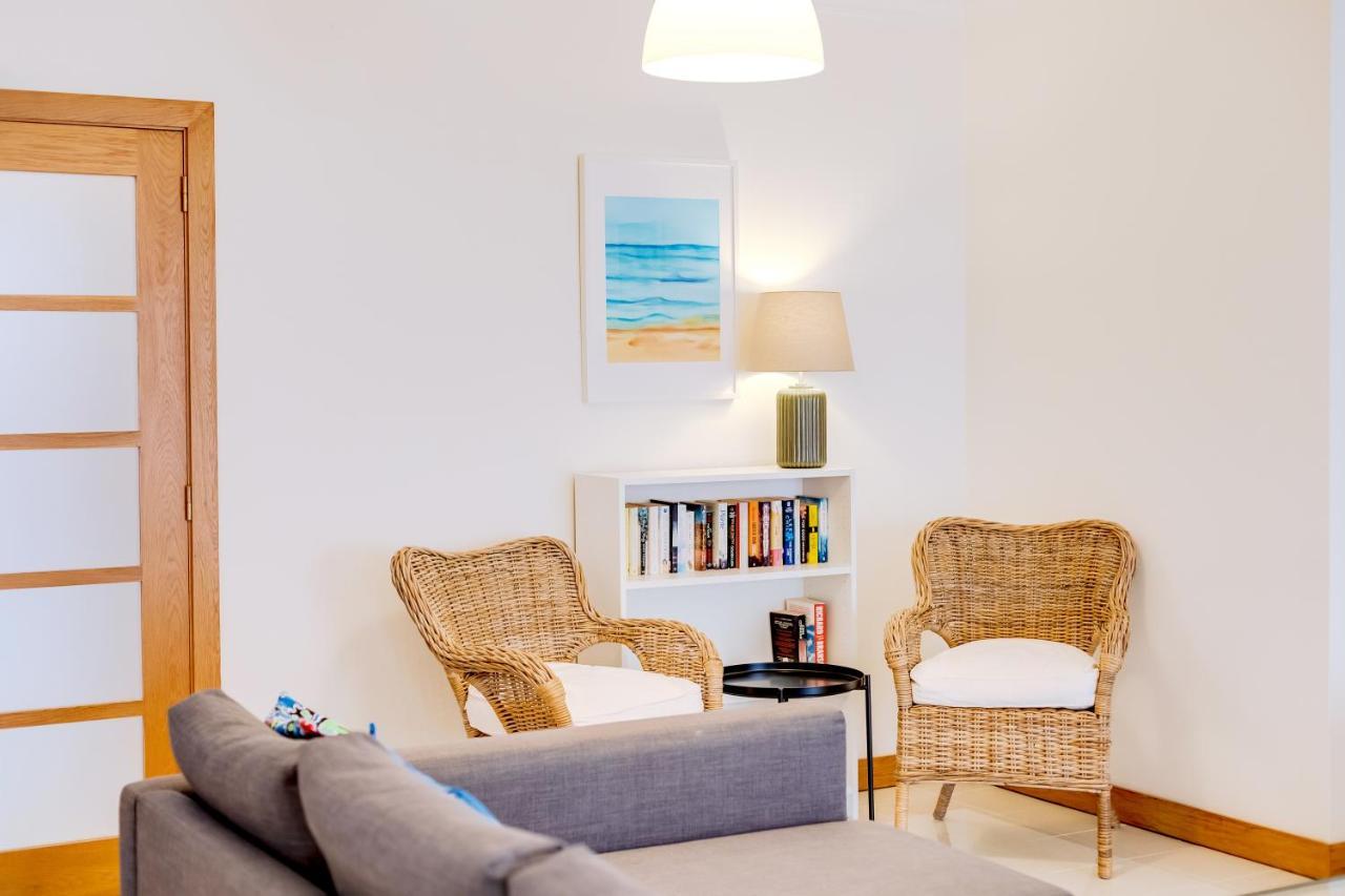 Al- Apartamentos Novos Vista Mar Картейра Экстерьер фото